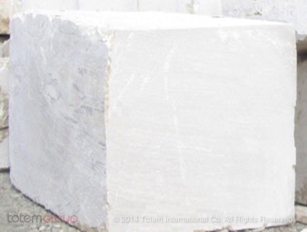 TGTR 318 - White & Cream Travertine (Roma)